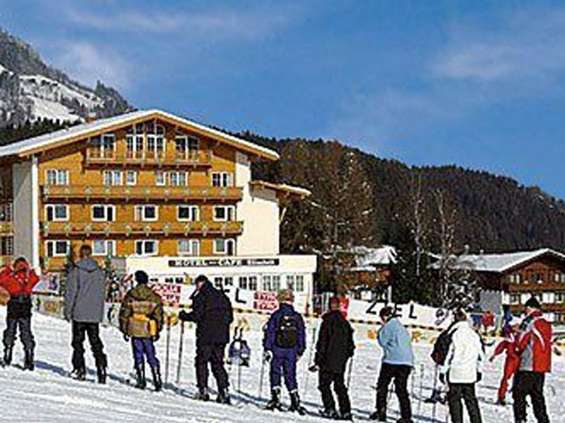 Hotel Elisabeth Fuegen Exterior photo
