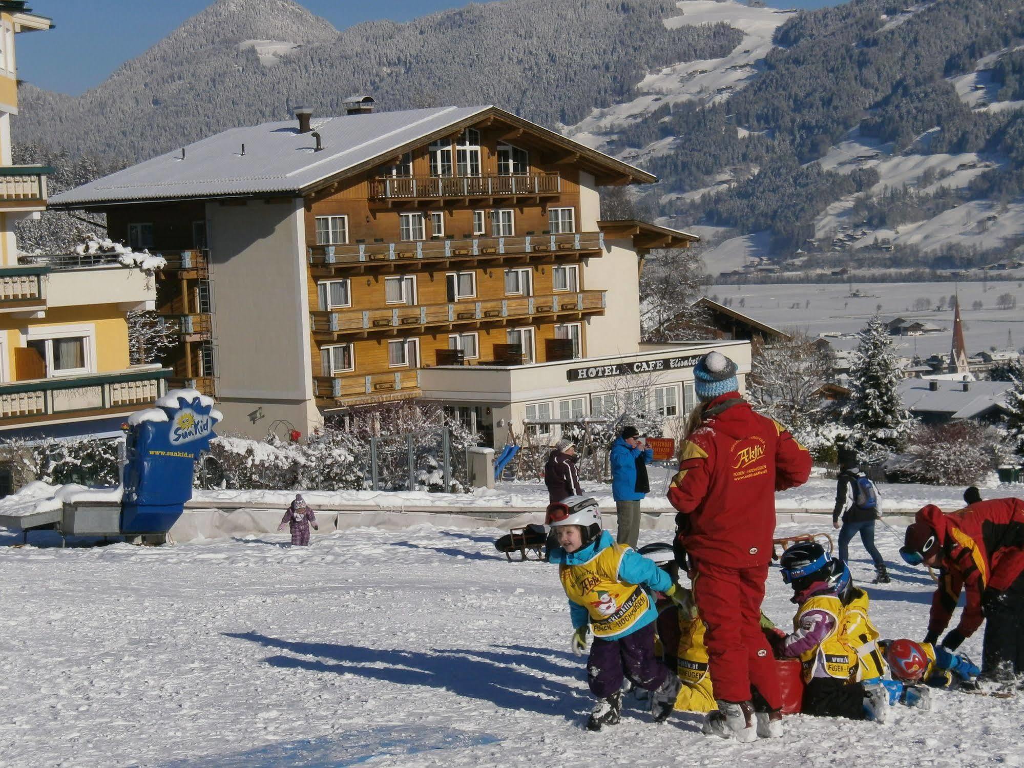 Hotel Elisabeth Fuegen Exterior photo